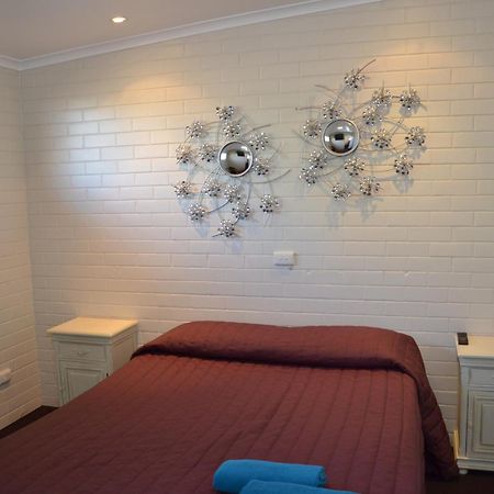 Warwick Motor Inn ภายนอก รูปภาพ