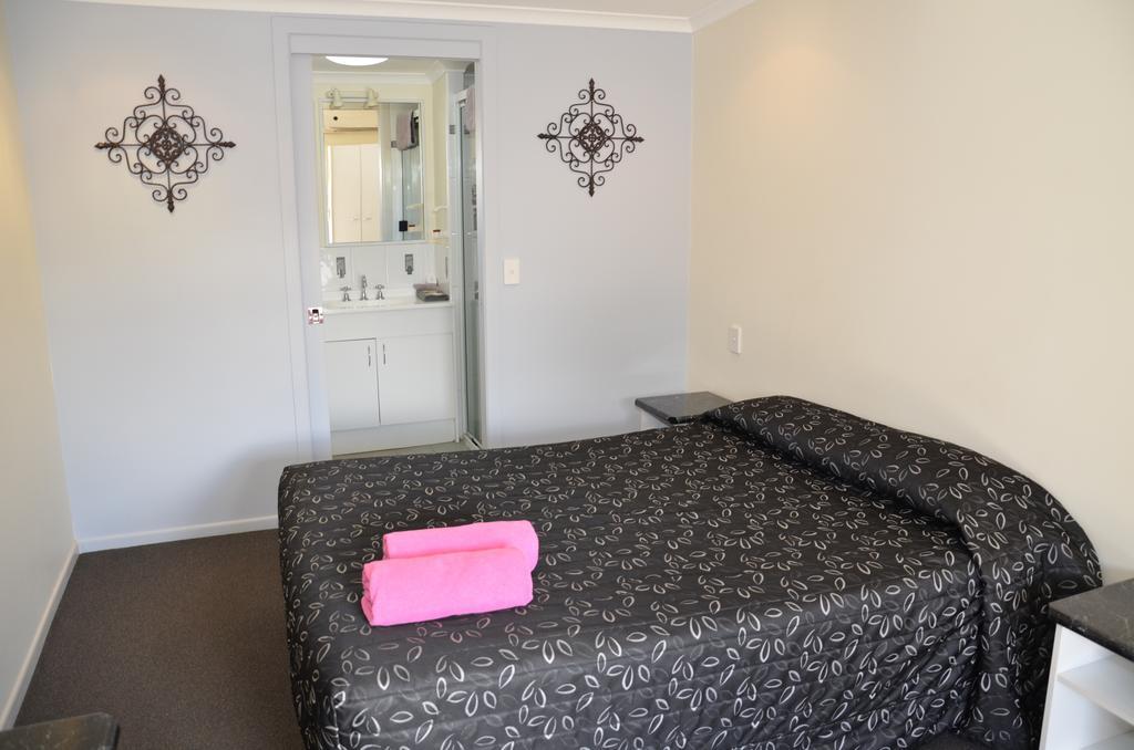Warwick Motor Inn ห้อง รูปภาพ