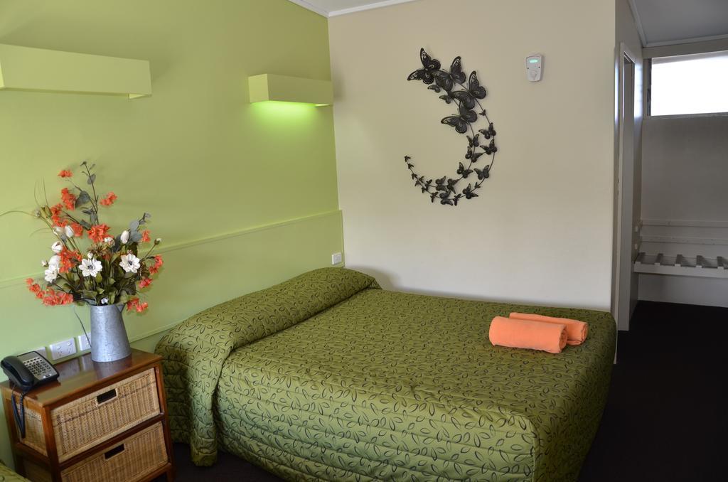 Warwick Motor Inn ภายนอก รูปภาพ