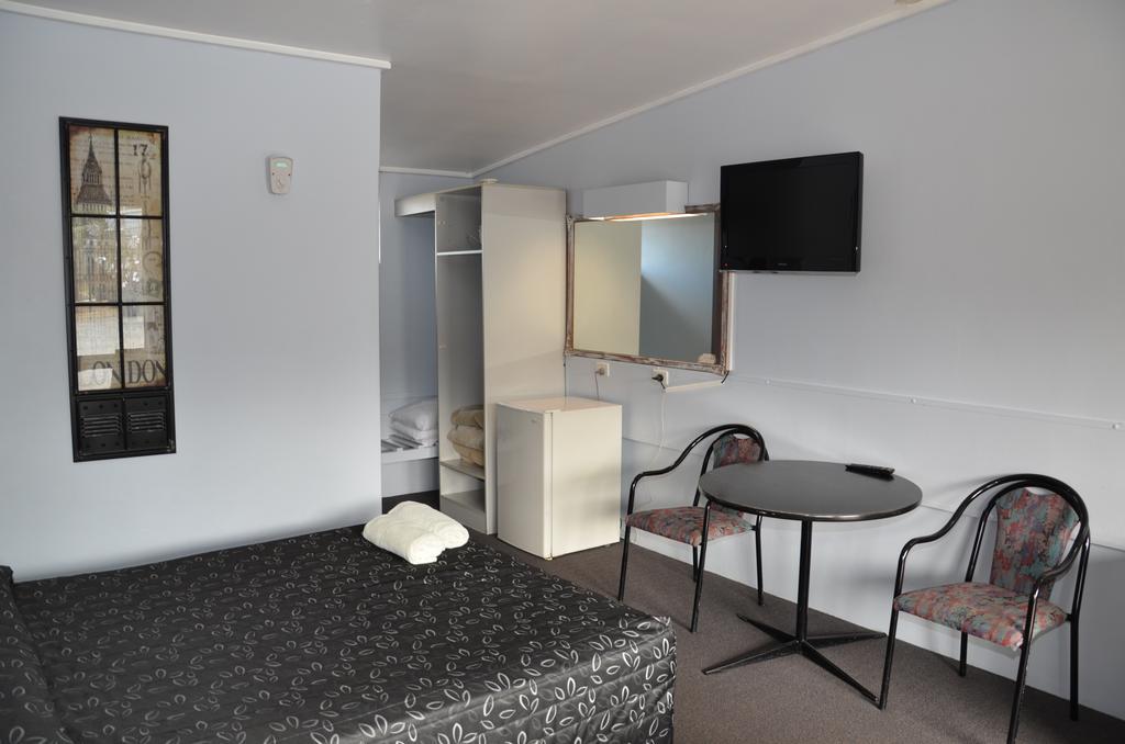 Warwick Motor Inn ภายนอก รูปภาพ