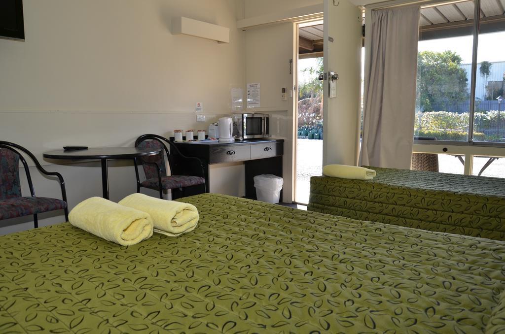 Warwick Motor Inn ภายนอก รูปภาพ