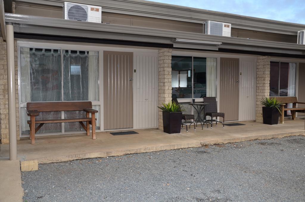 Warwick Motor Inn ภายนอก รูปภาพ