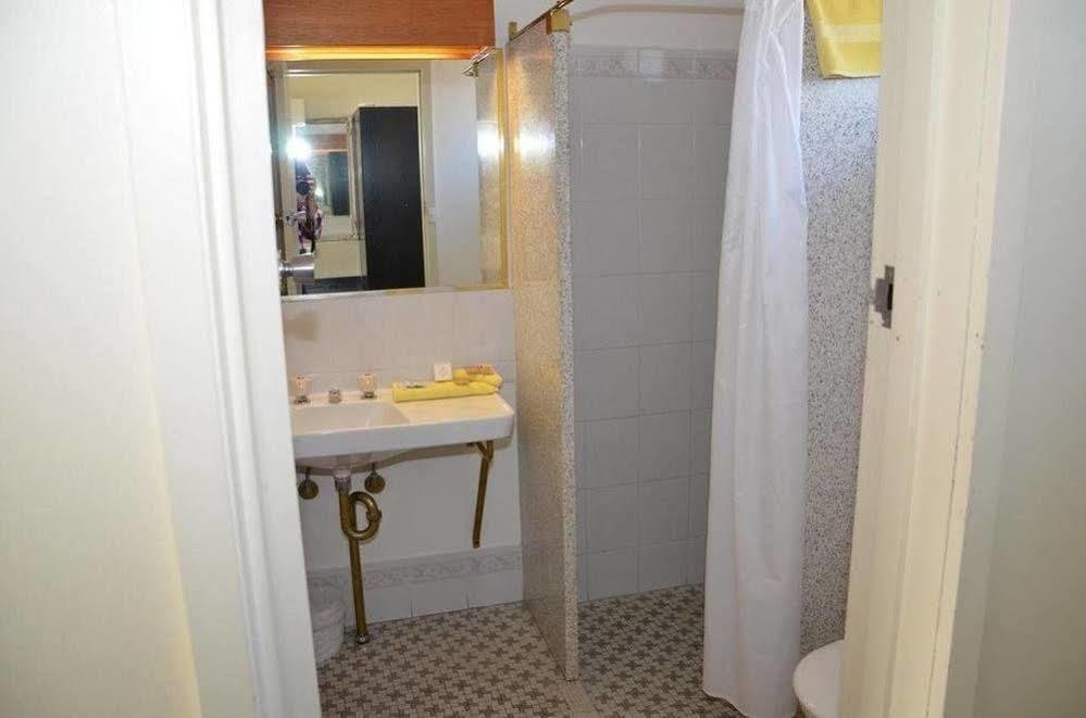 Warwick Motor Inn ภายนอก รูปภาพ